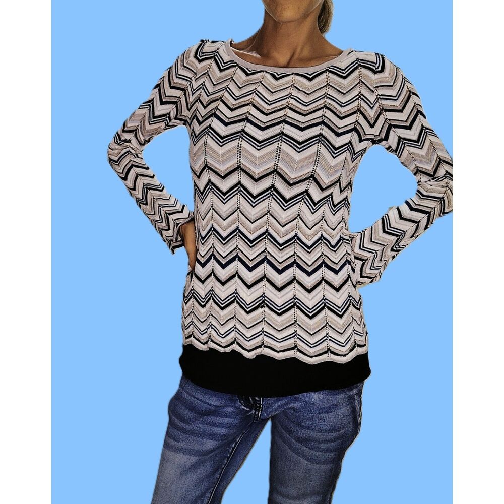 White House Black Market ~ Sparkle Chevron Open Back Knit Top ~ XS / extra small